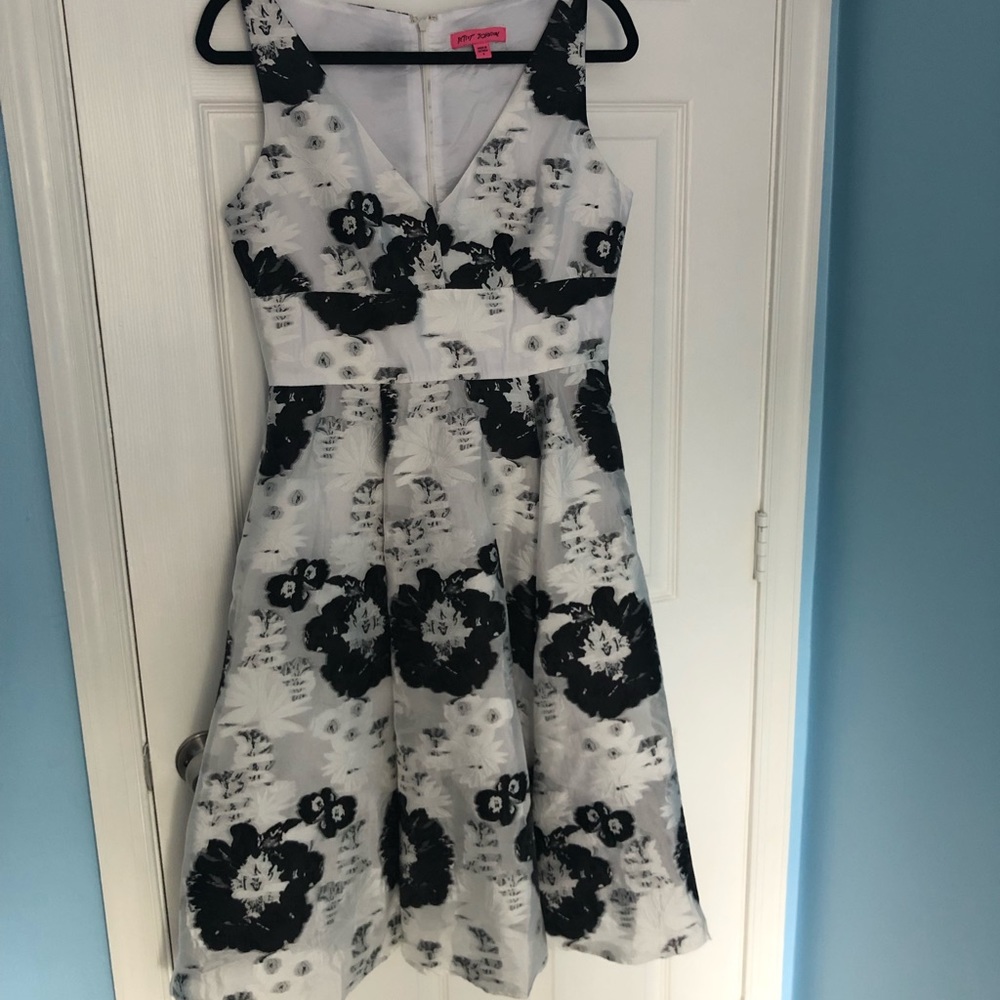 Betsy Johnson ALine dress